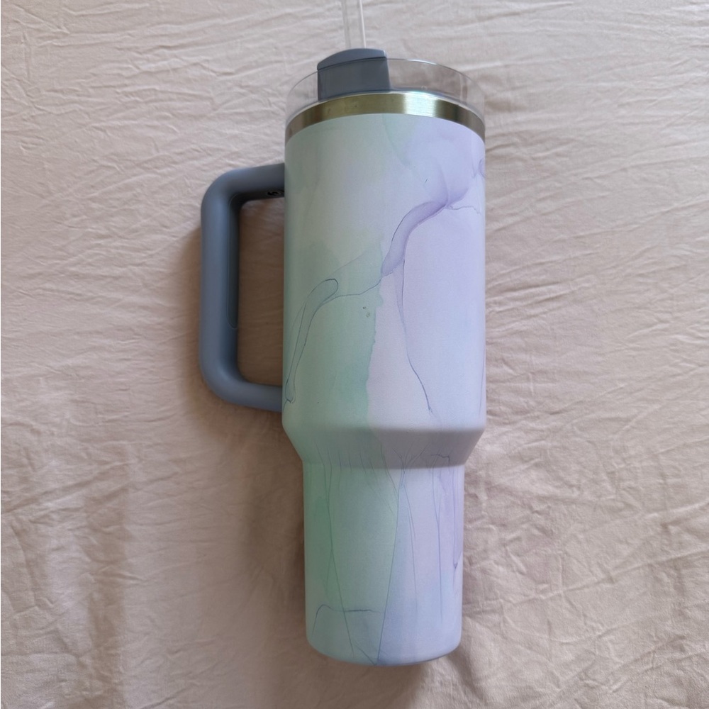 Stanley 40 oz. Quencher H2.0 FlowState Tumbler - Picture 3 of 5